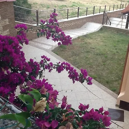 Wooden Nest Apartment Akhladheri Exterior photo